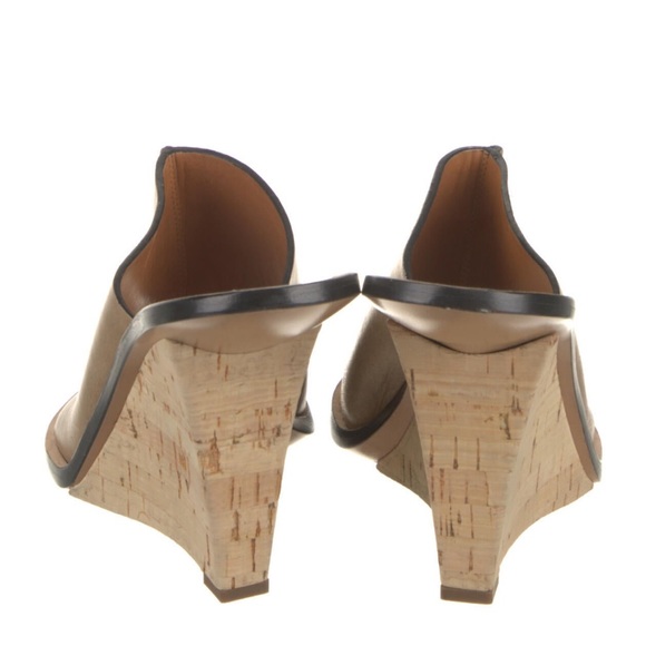 CHLOÉ Leather Slides - Picture 5 of 5